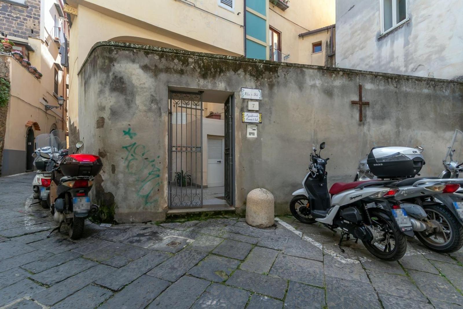 Carmen E Paul Sorrento Apartment Екстериор снимка